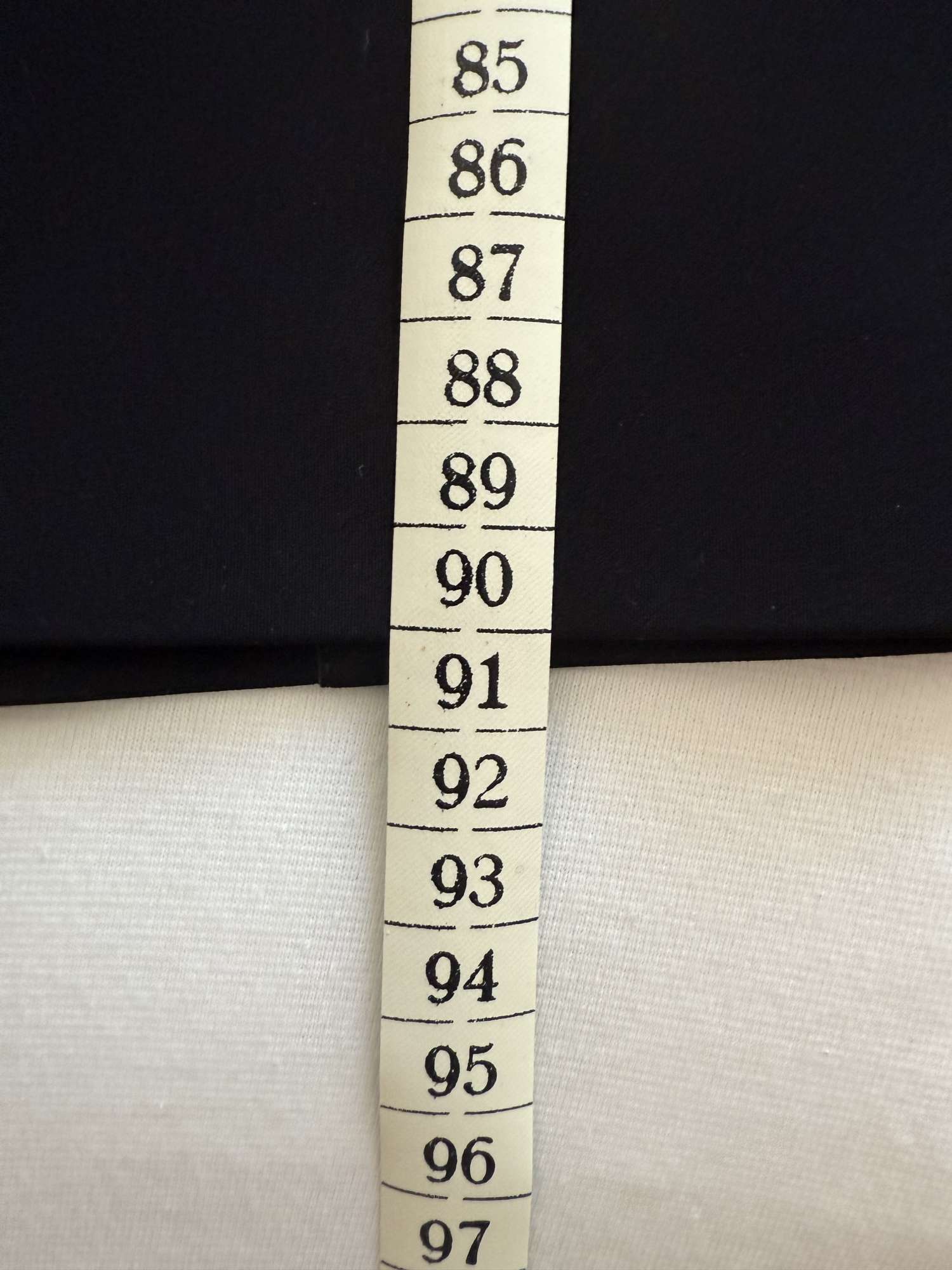 Čierne šaty Louis Vuitton