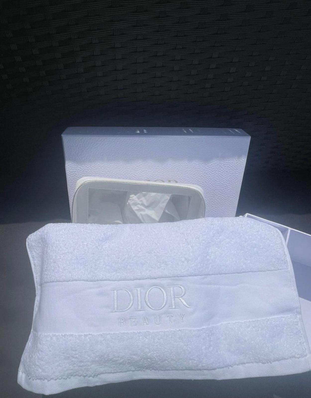 Dior kufrik