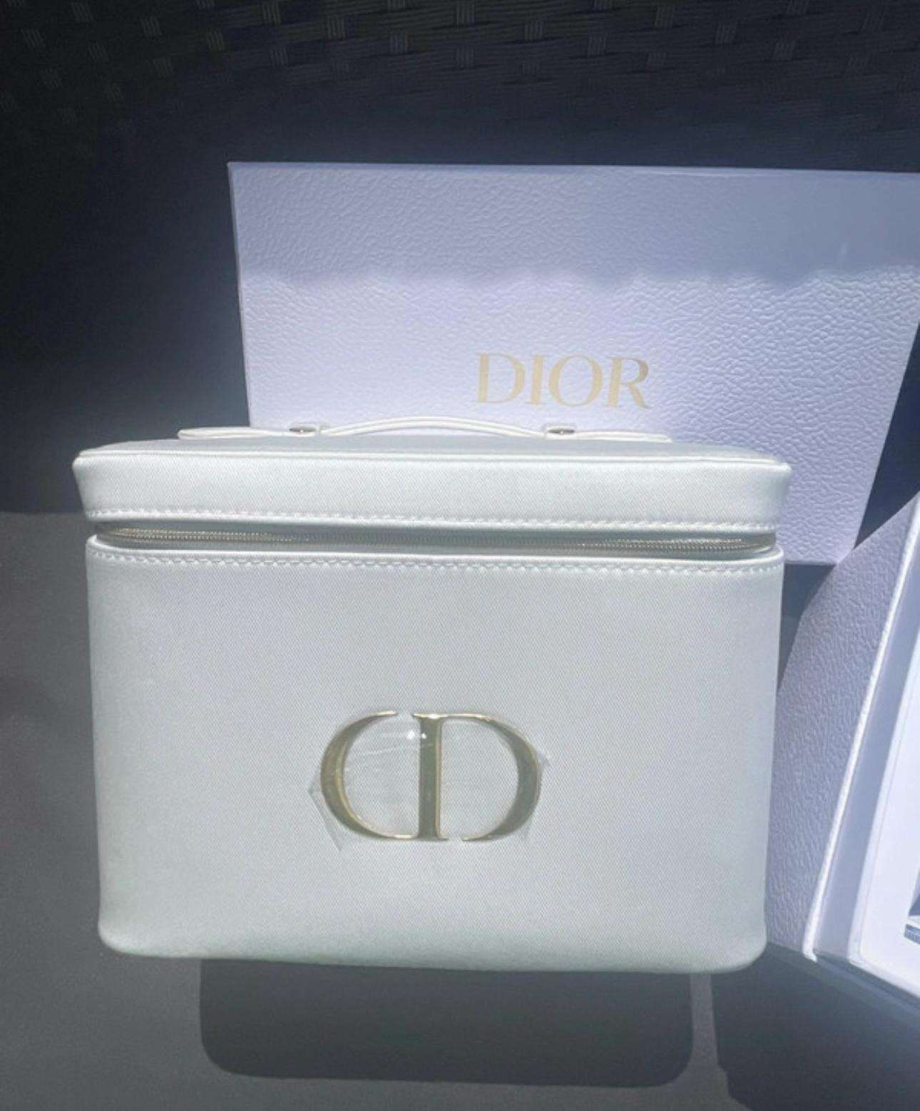 Dior kufrik