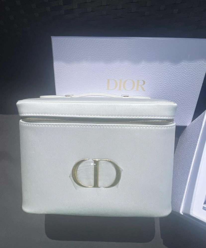 Dior kufrik