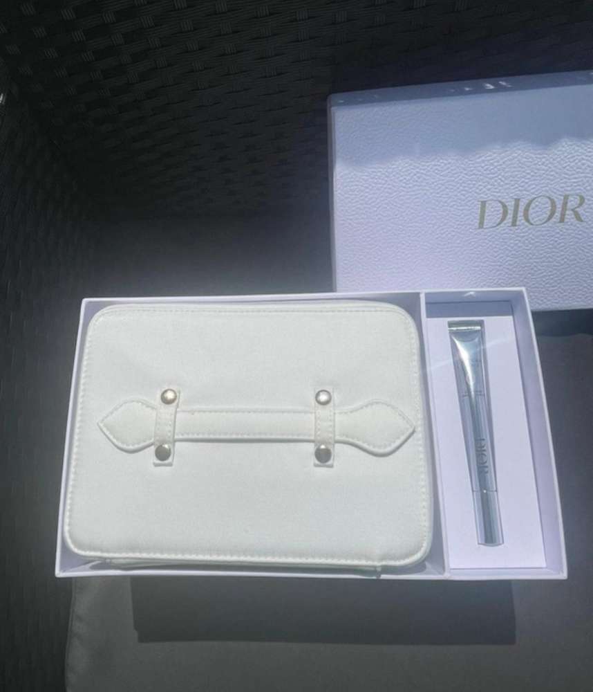 Dior kufrik