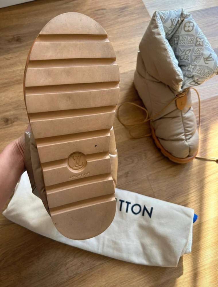 Louis Vuitton snehule