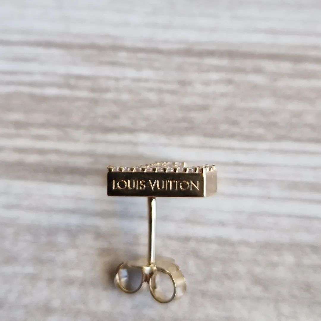 Louis Vuitton Nausnice Iconic