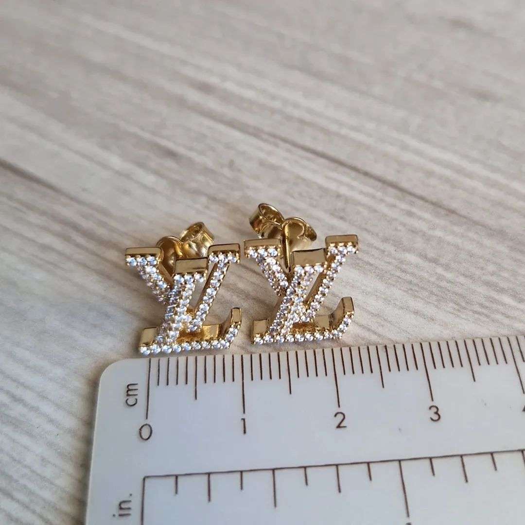 Louis Vuitton Nausnice Iconic