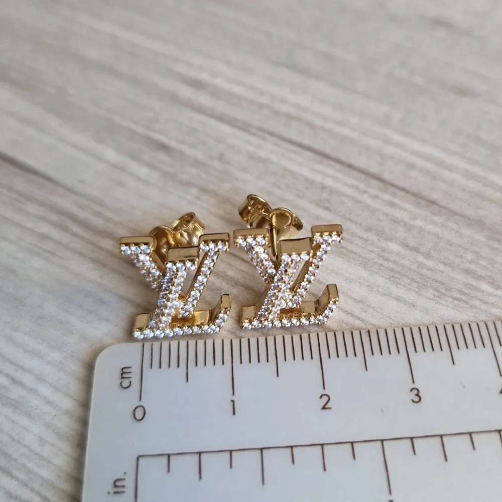 Louis Vuitton Nausnice Iconic