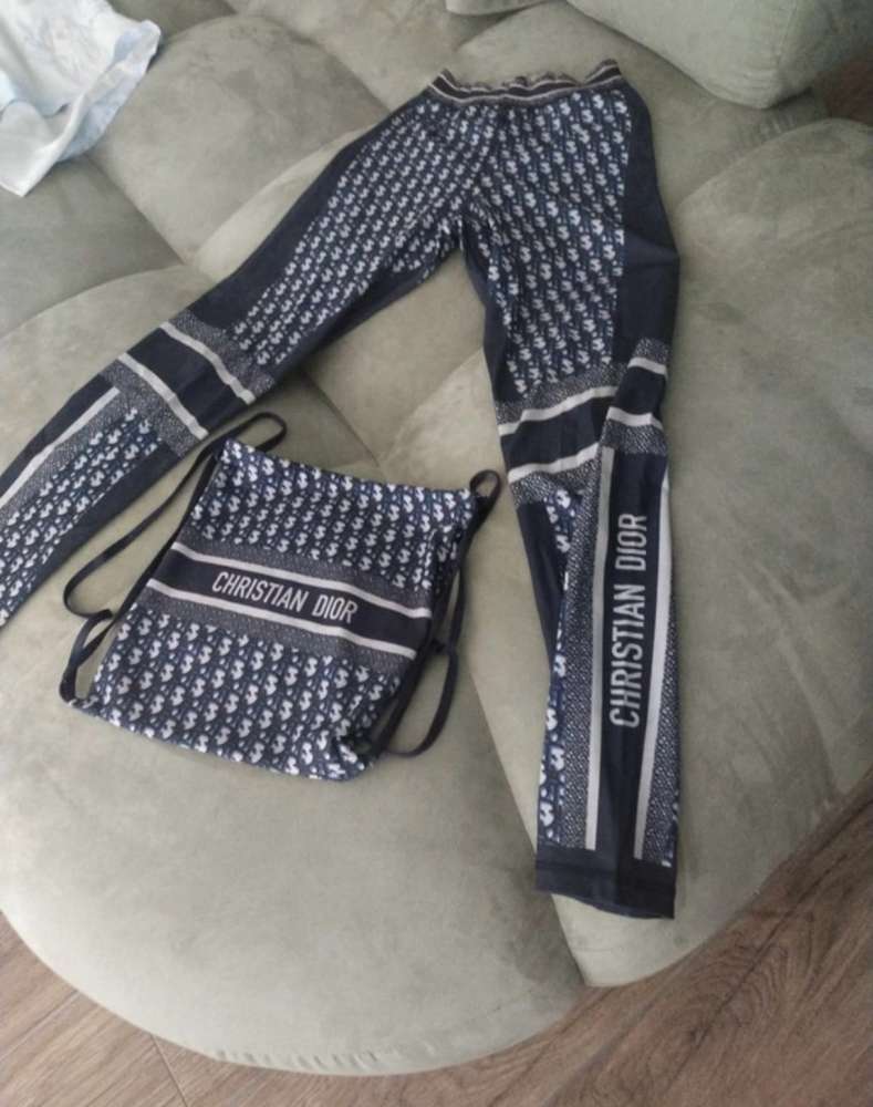 Dior set legíny a ruksak