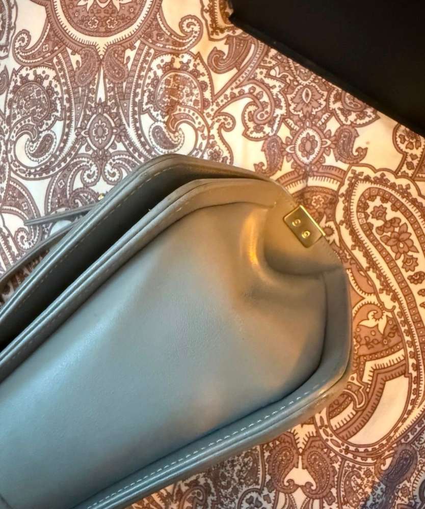 Chanel boy medium crossbody