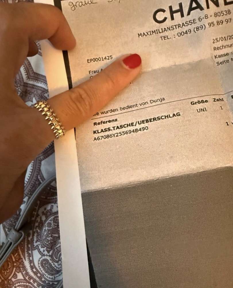 Chanel boy medium crossbody