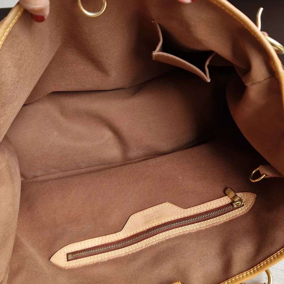 Louis Vuitton Batignolles