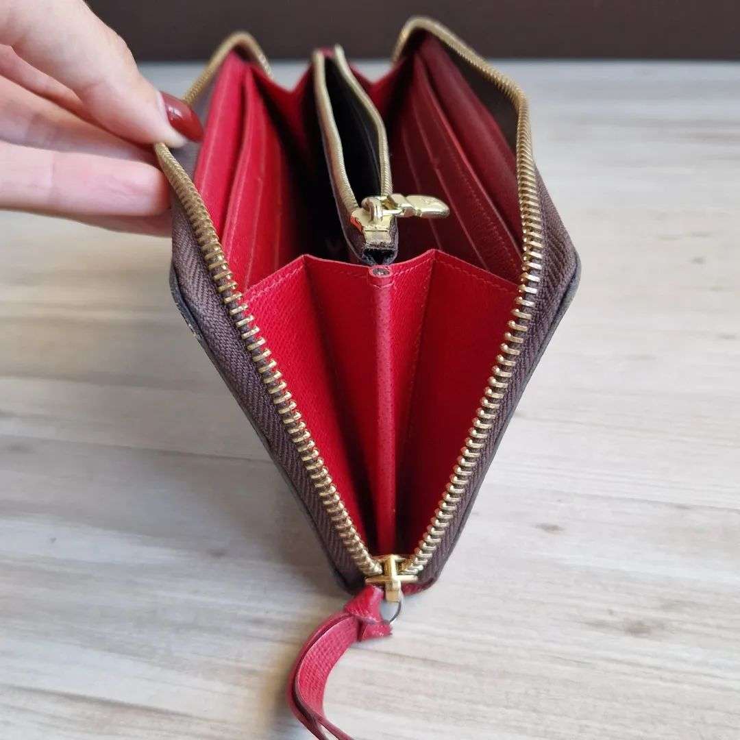 Louis Vuitton Clemence