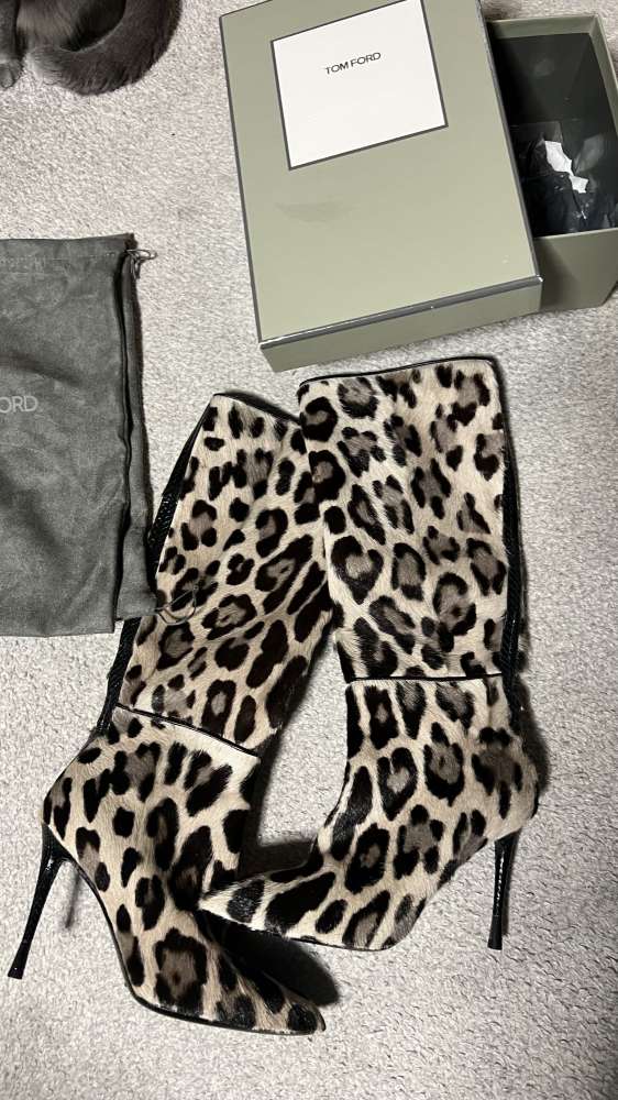 Tom Ford leopardie čižmy