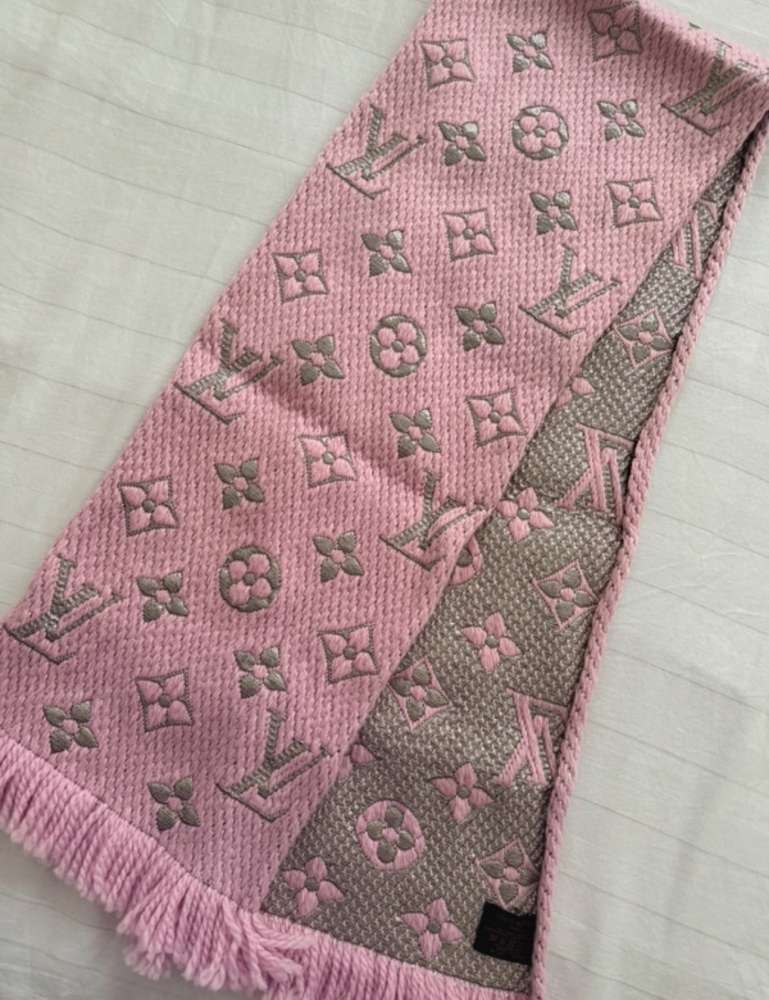 Louis Vuitton šál