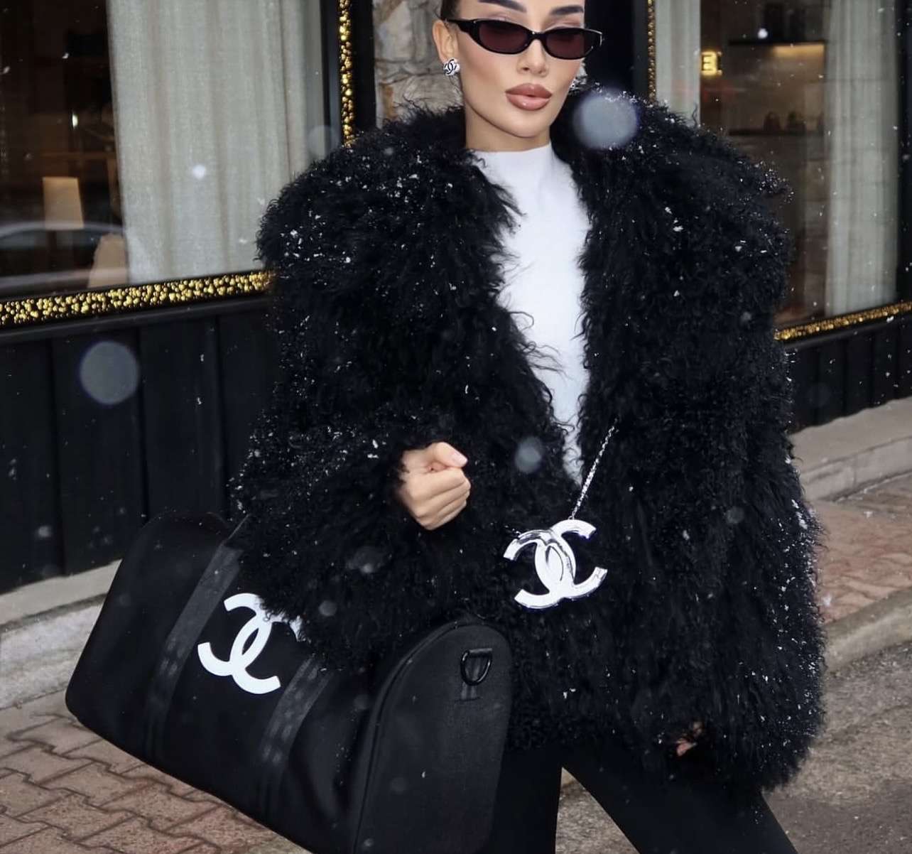 CHANEL BEAUTY ŠPORTOVÁ TAŠKA