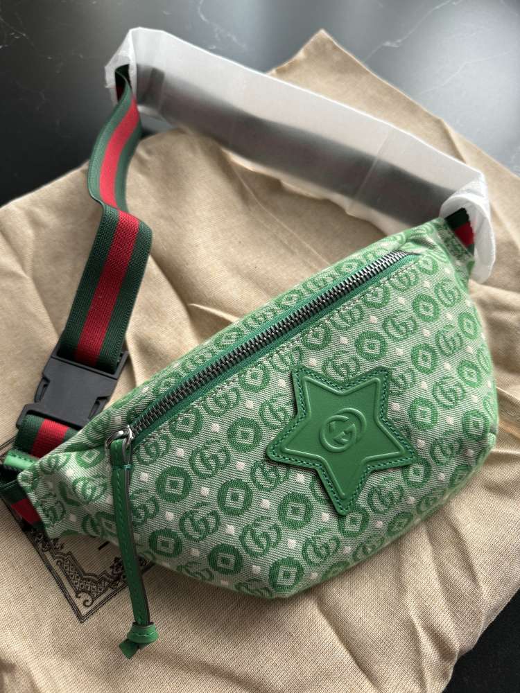 Gucci beltbag ladvinka