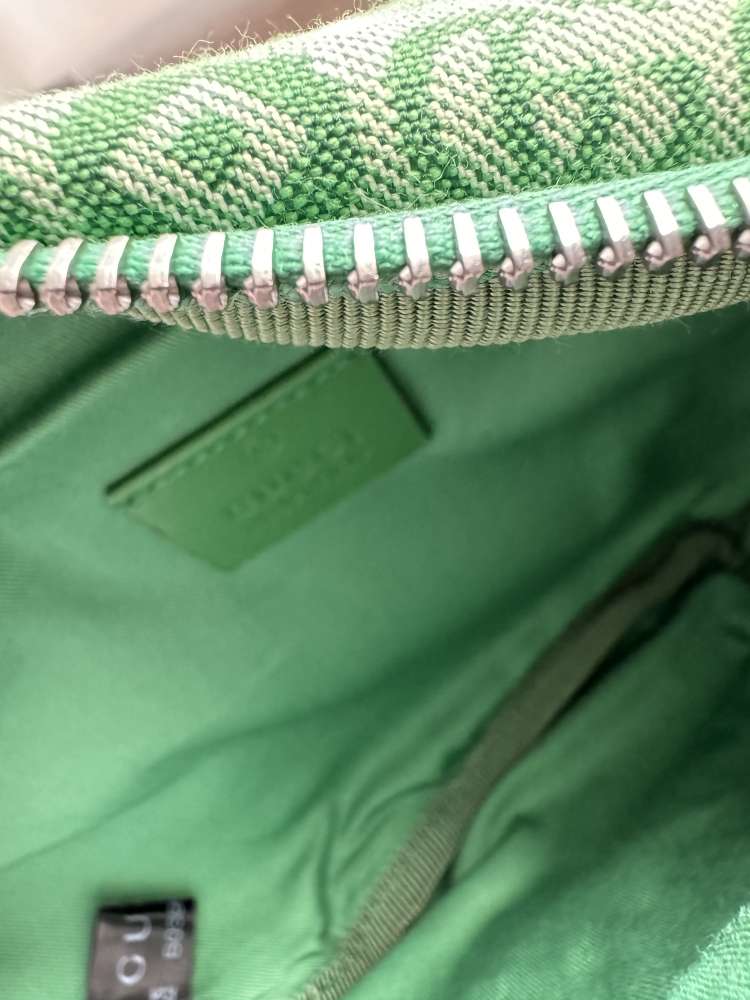 Gucci beltbag ladvinka