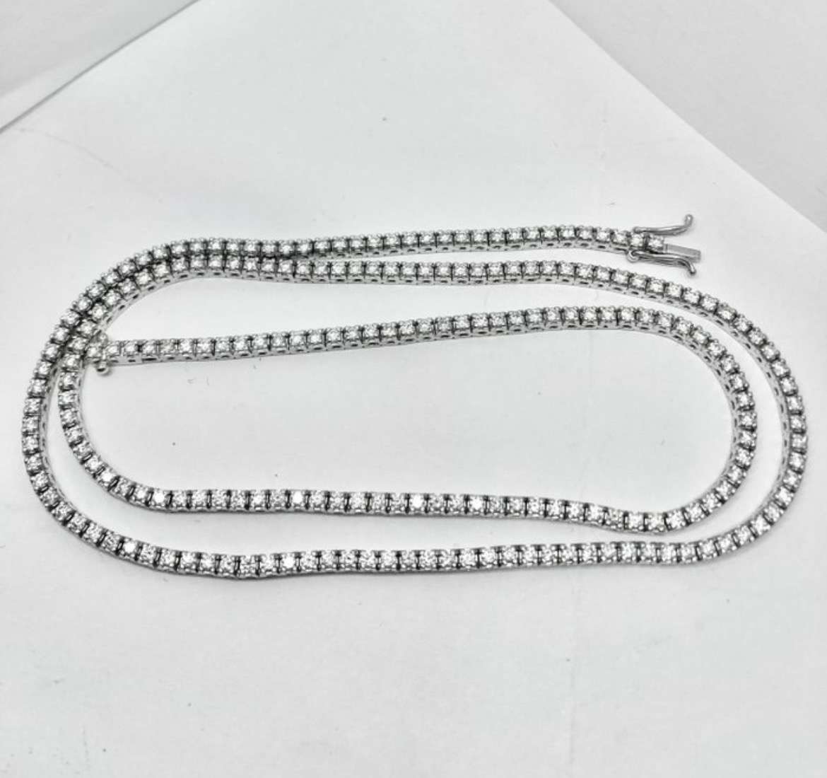 Predam diamantovy nahrdelnik PALA diamonds