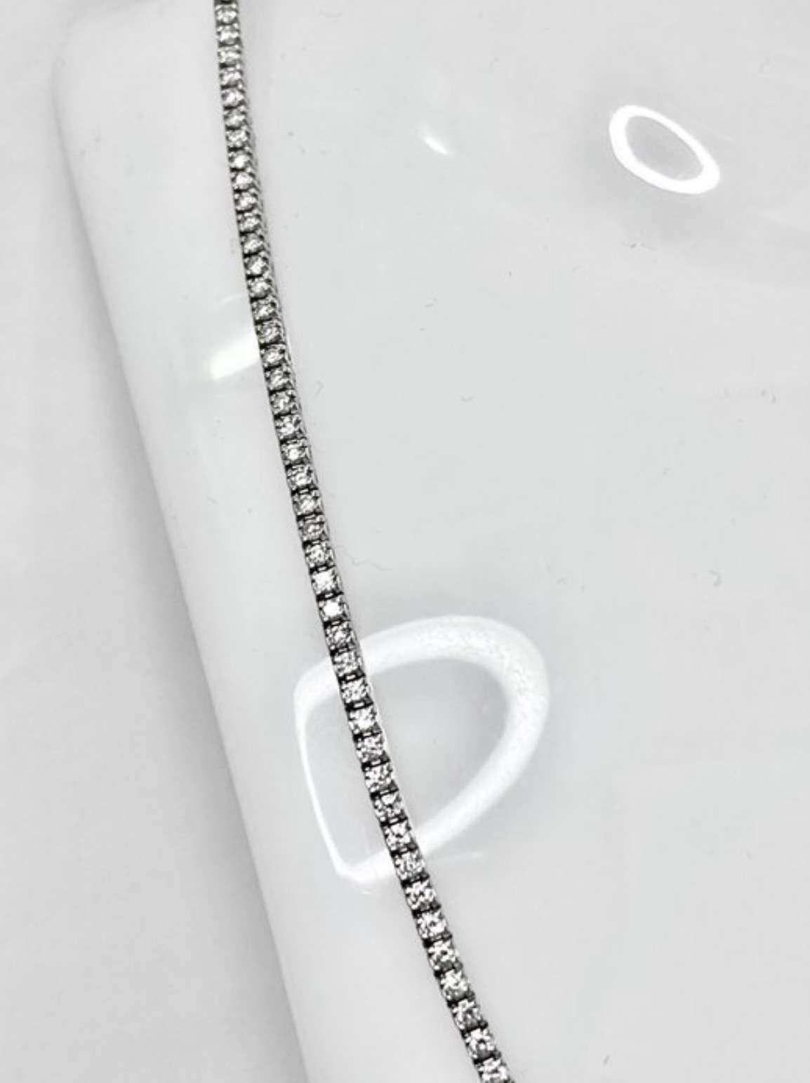 Predam diamantovy nahrdelnik PALA diamonds