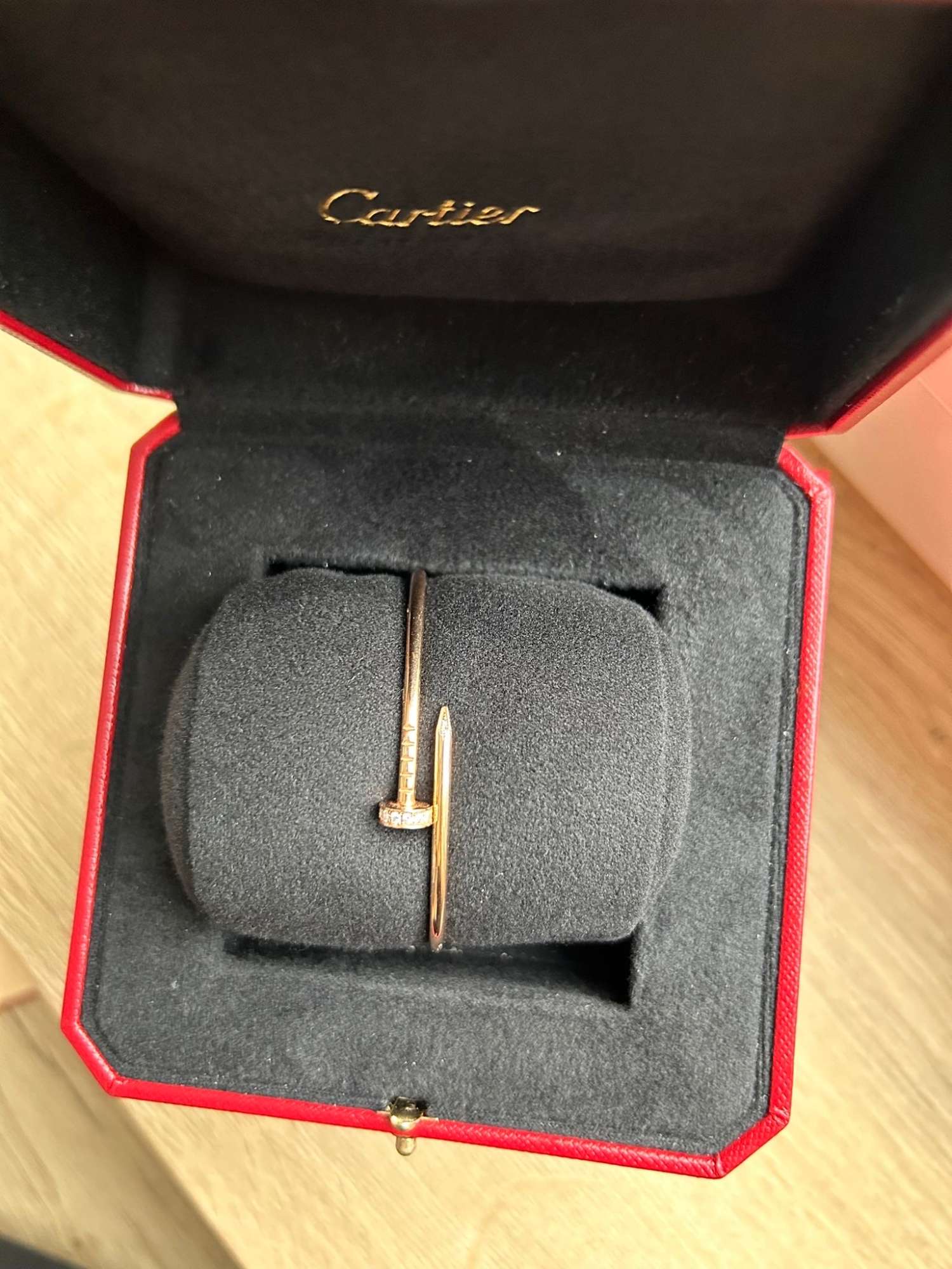 Cartier Juste un Clou 16