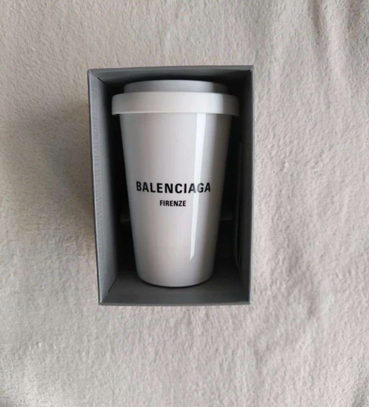 Balenciaga pohár