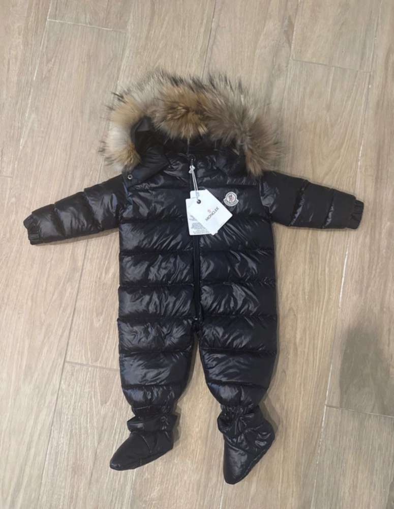 Moncler overal