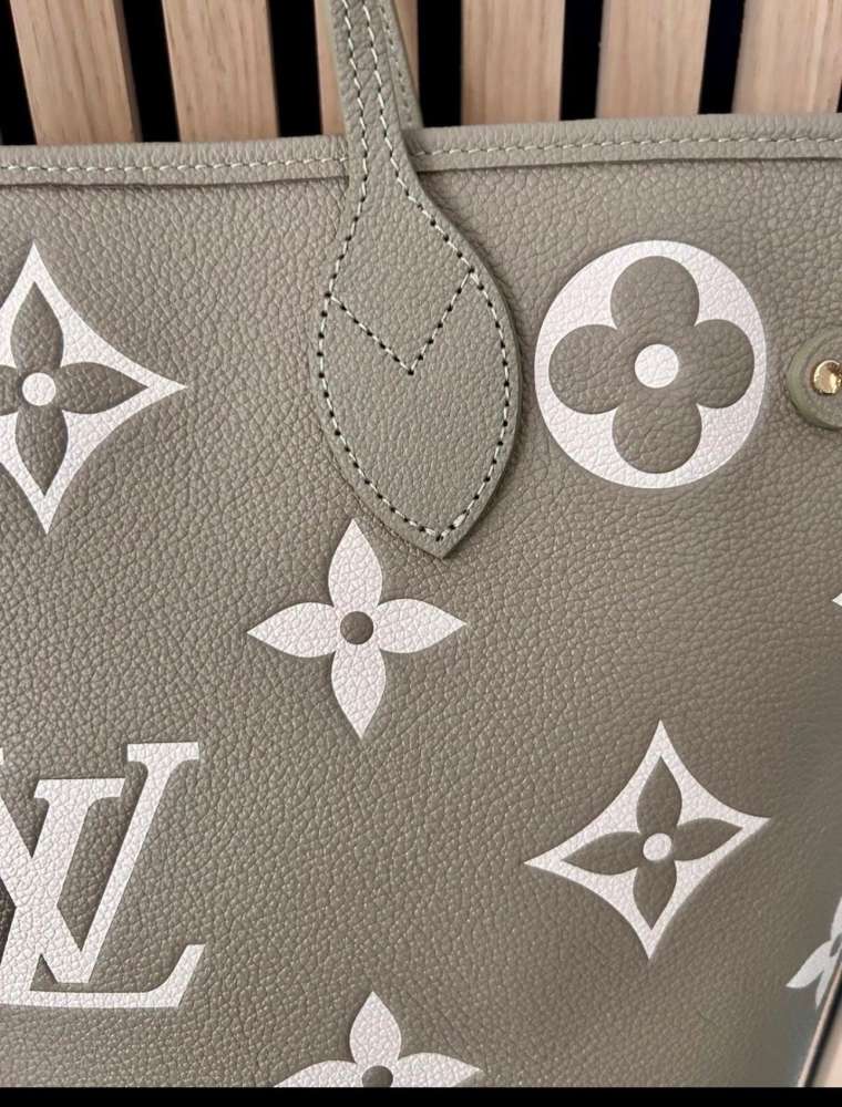 Louis Vuitton neverfull