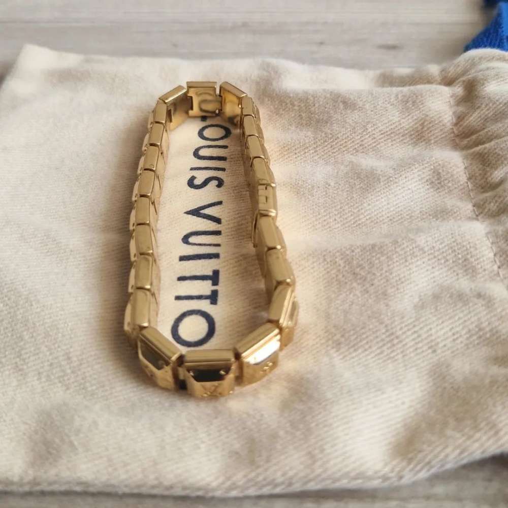 Louis Vuitton Naramek