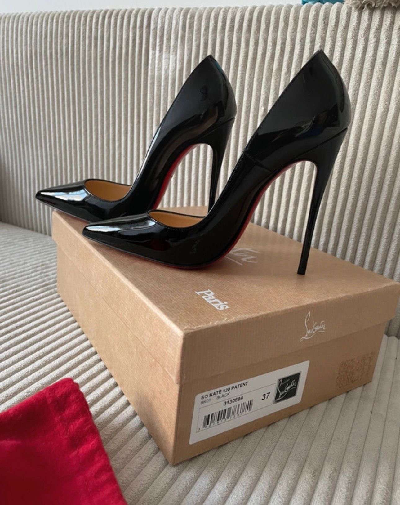 Christian Louboutin lodičky