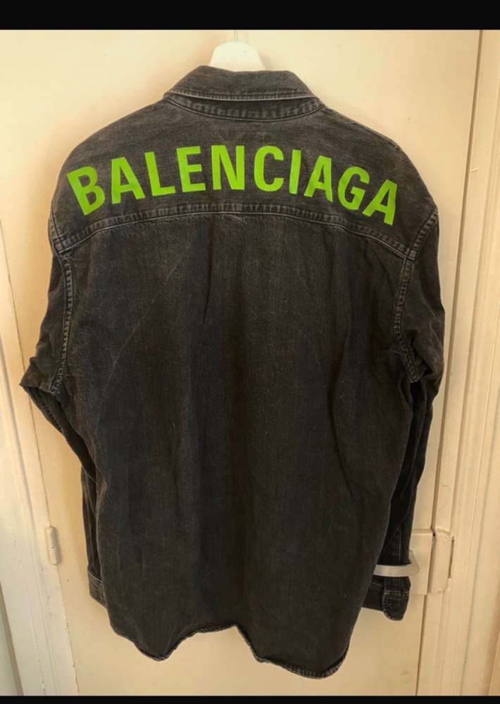 Balenciaga bunda