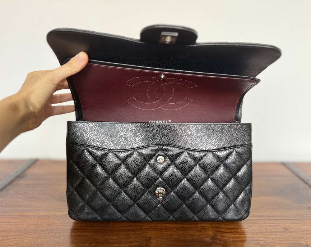 Chanel Jumbo double flap