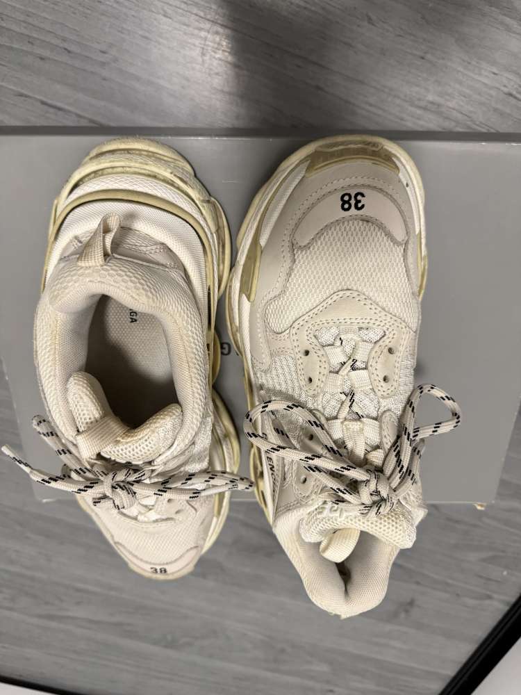 Balenciaga TripleS