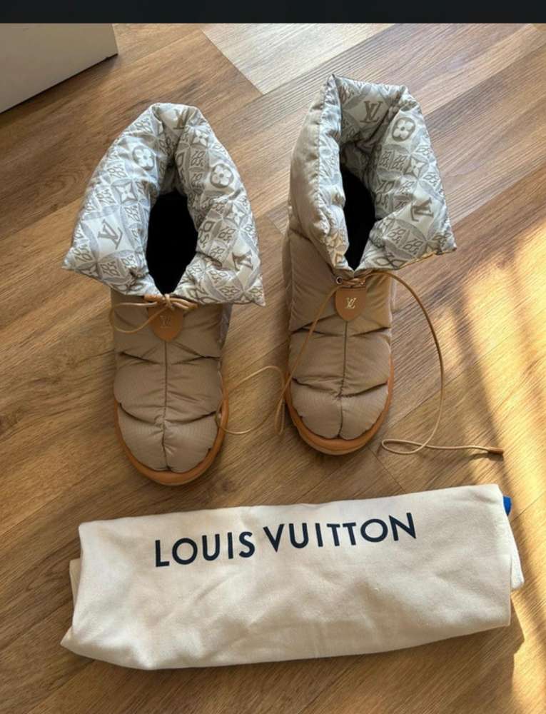 Louis Vuitton snehule
