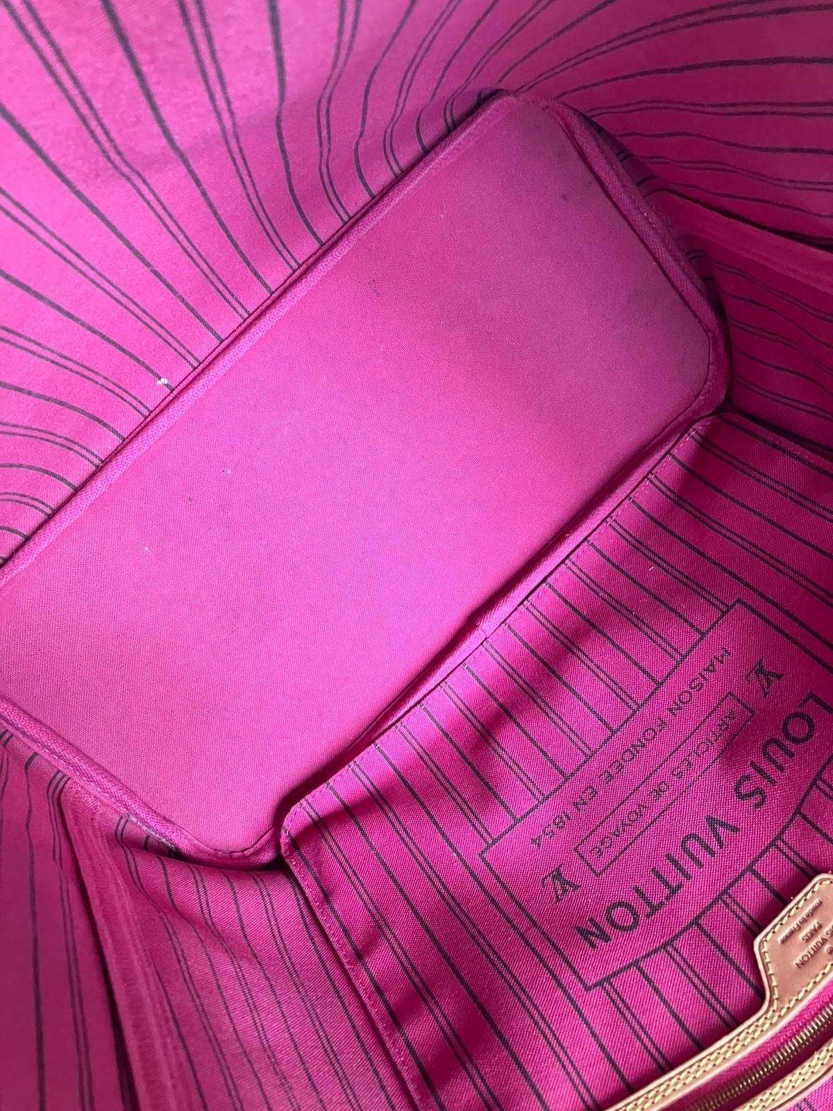 Louis Vuitton Neverfull MM