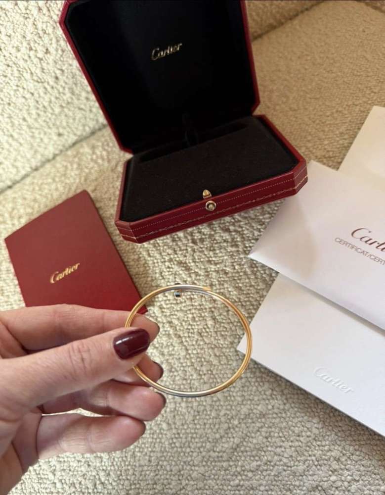 Cartiet juste un clou naramok