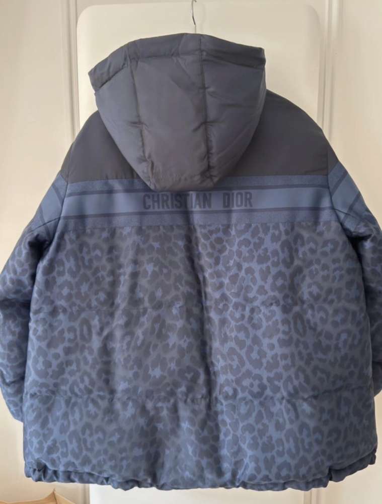 Dior zimna bunda