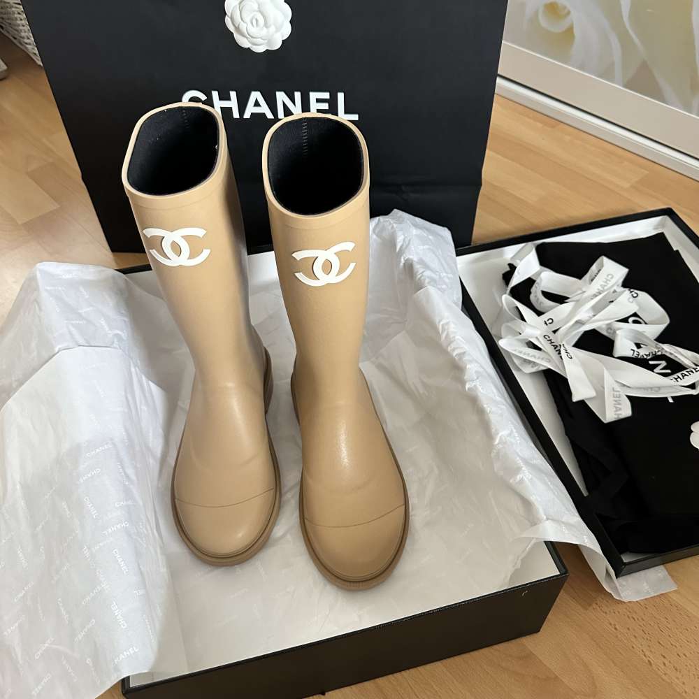 Chanel cizmy 38