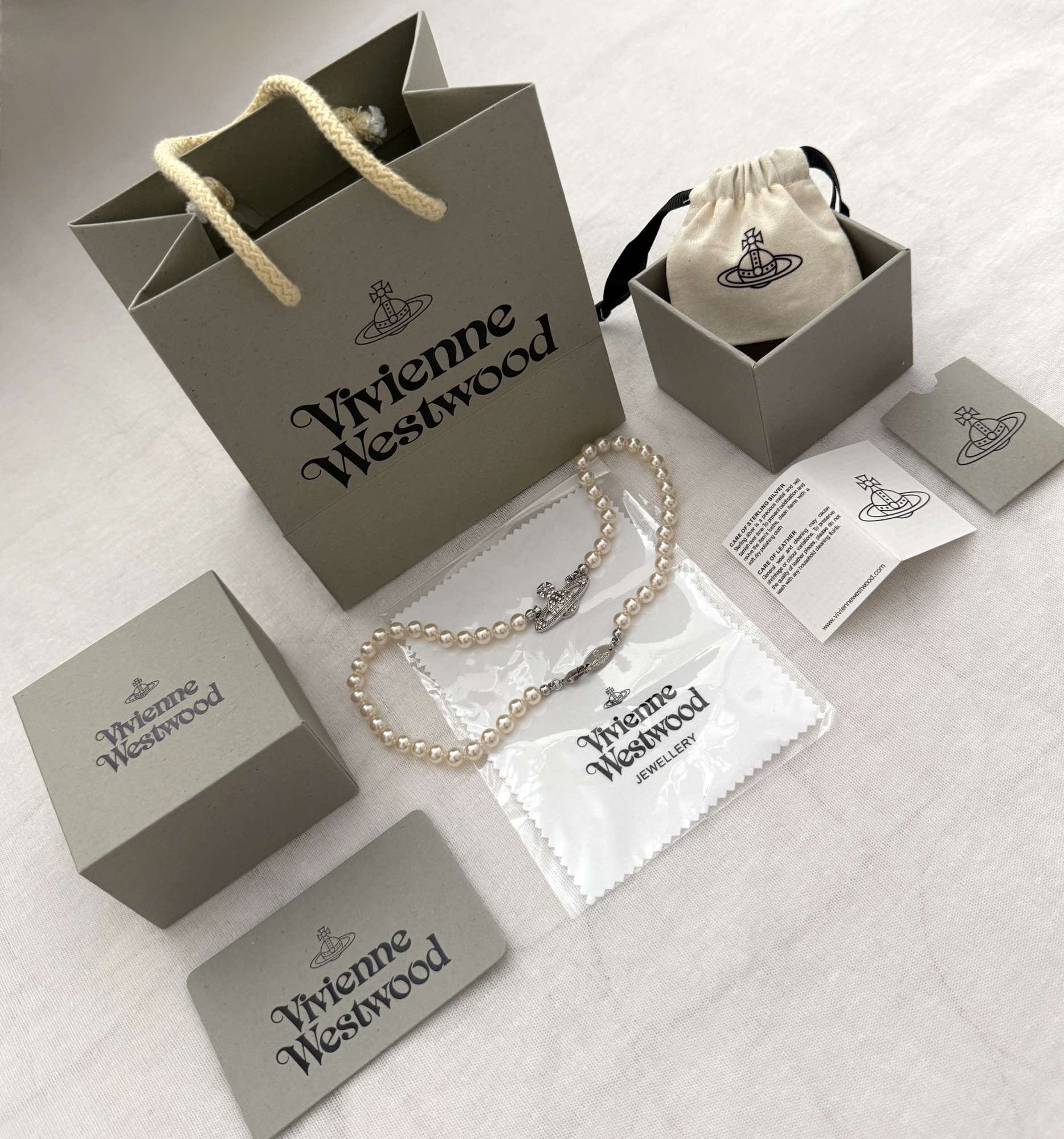 Perlový náhrdelník Vivienne Westwood