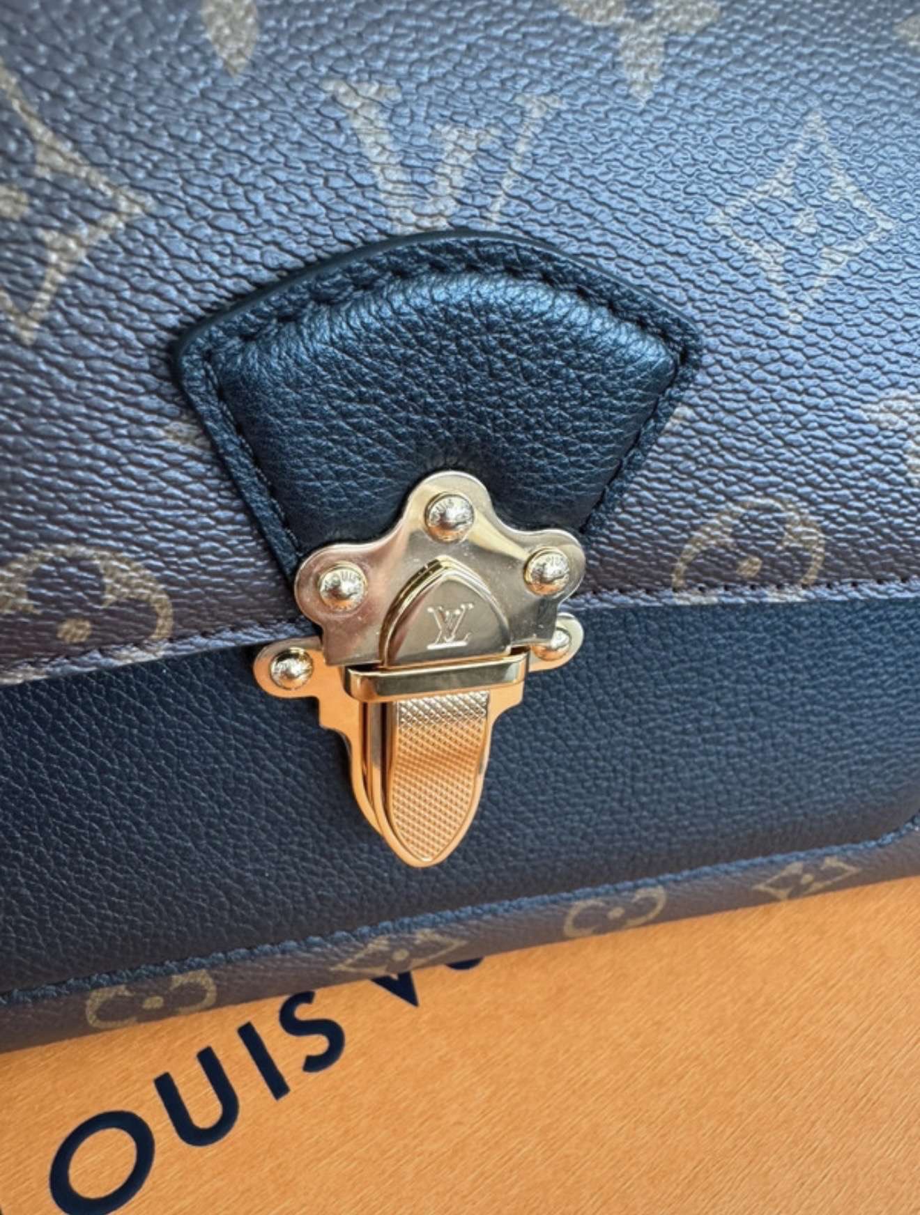 Louis vuitton victoire