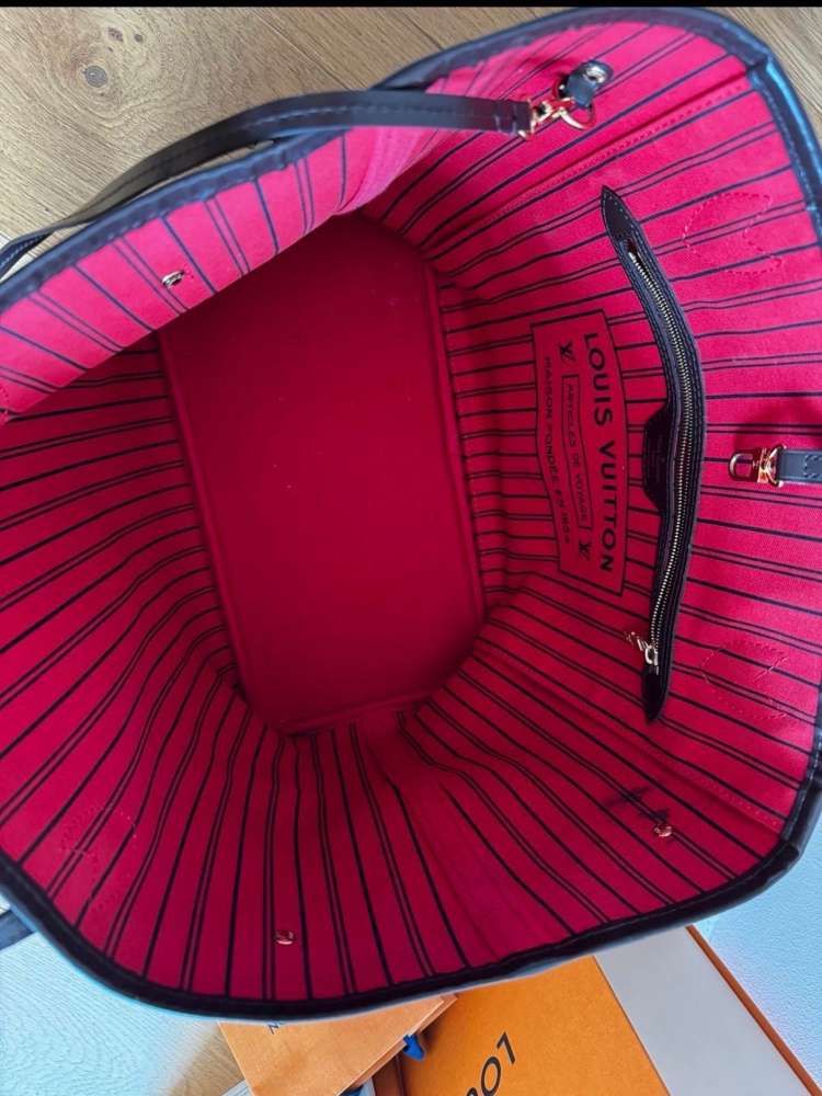 Louis Vuitton neverfull