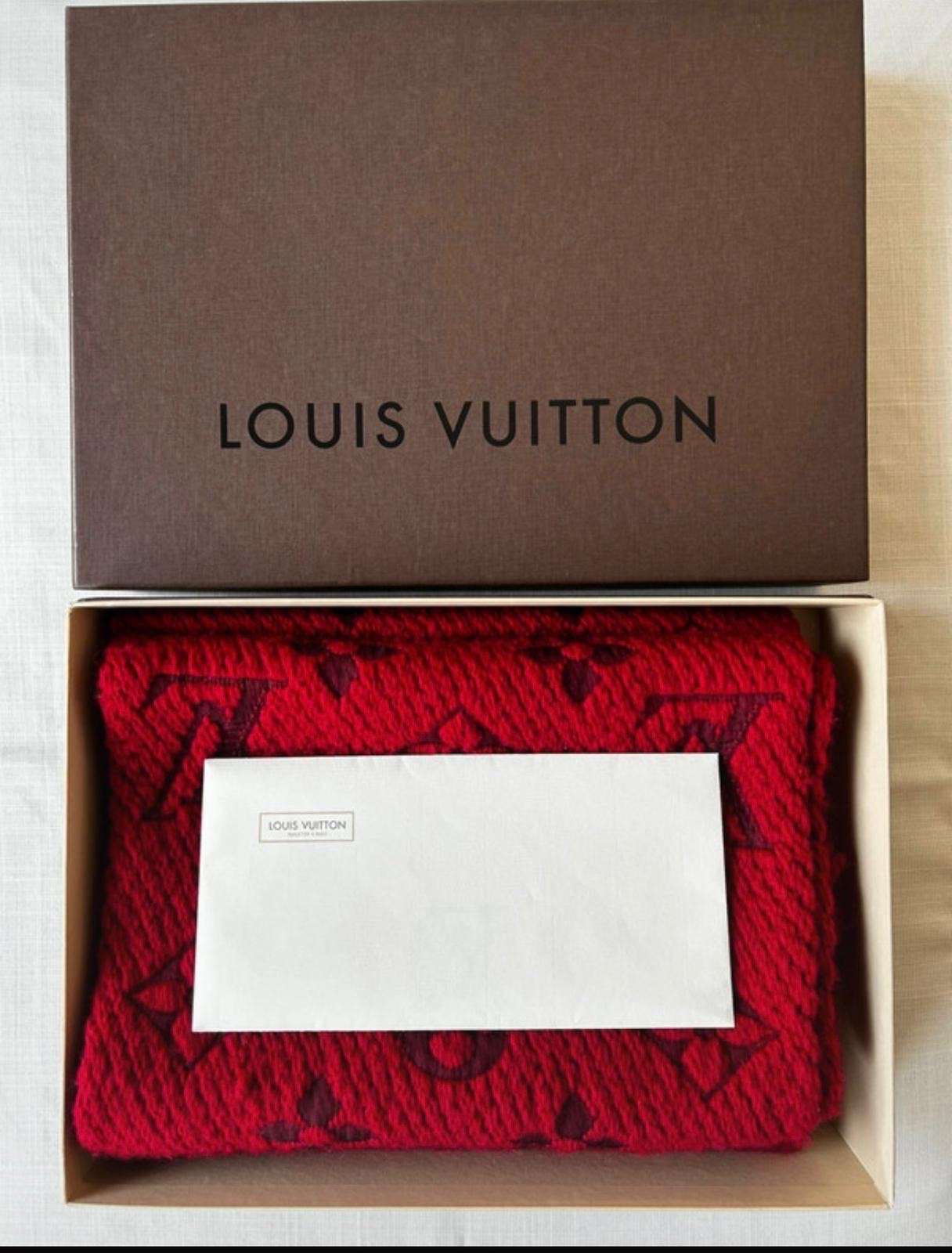 Louis Vuitton šal