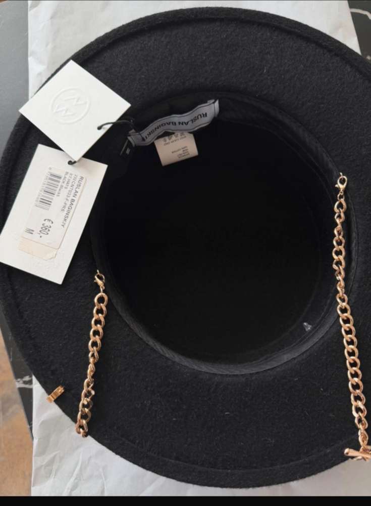 Ruslan Baginskyi klobúk