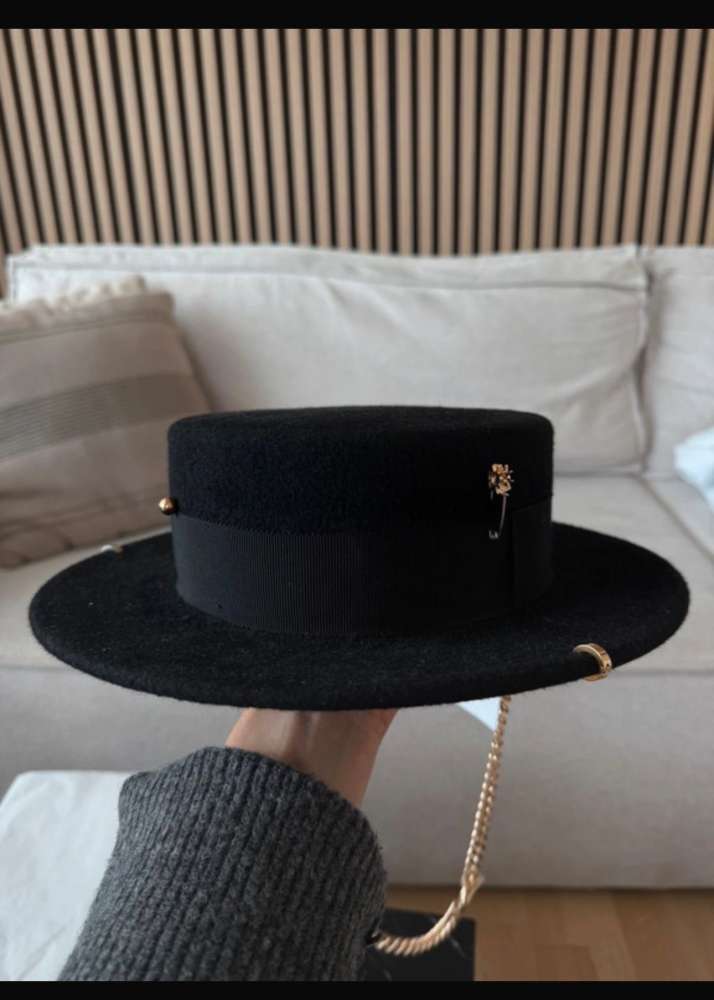 Ruslan Baginskyi klobúk