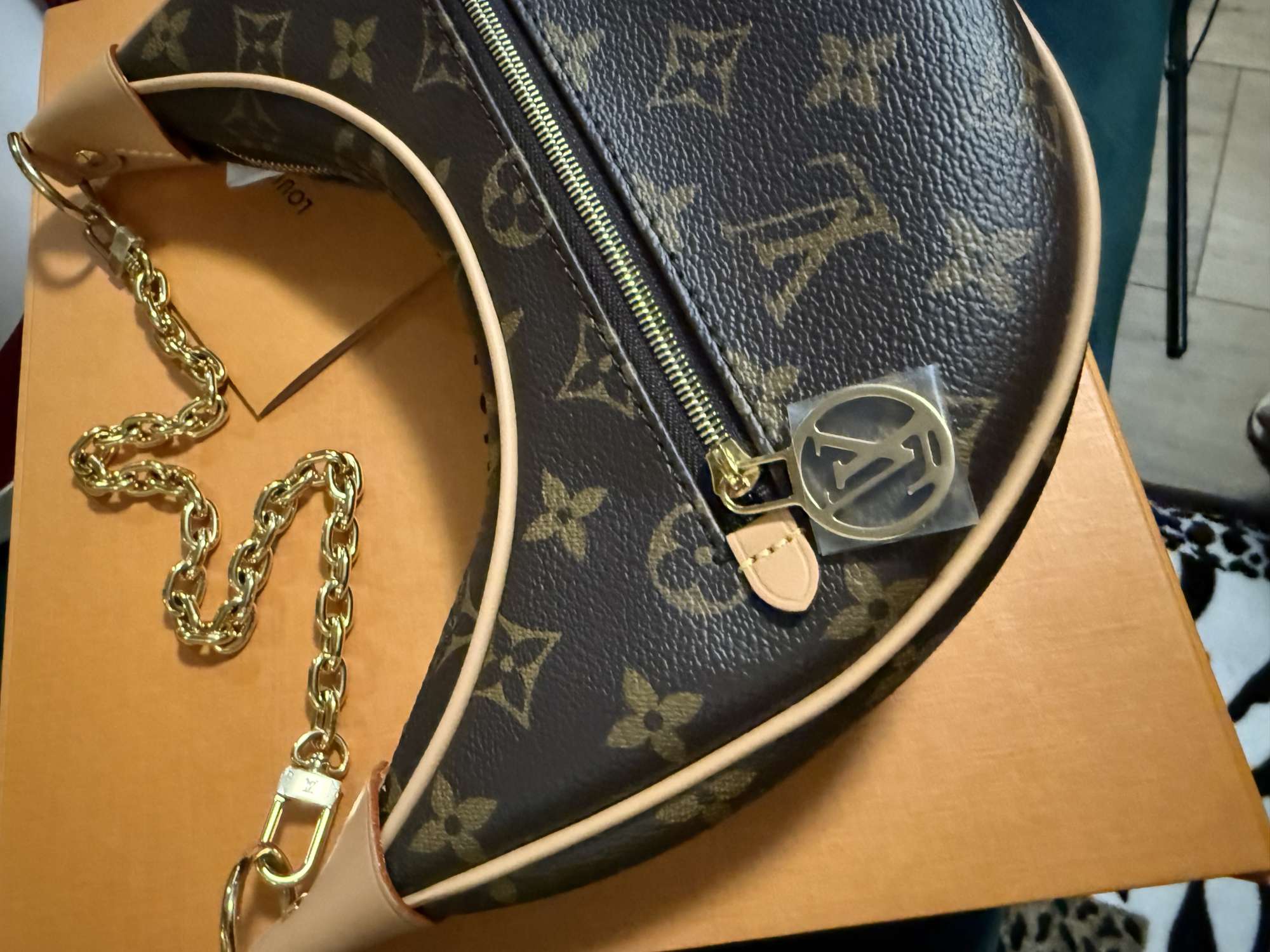 Louis Vuitton Loop