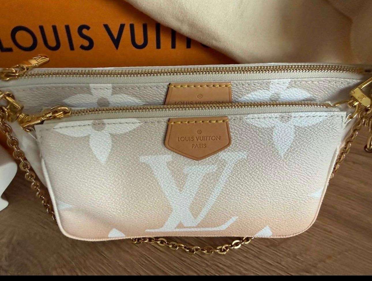 Louis Vuitton multipochette