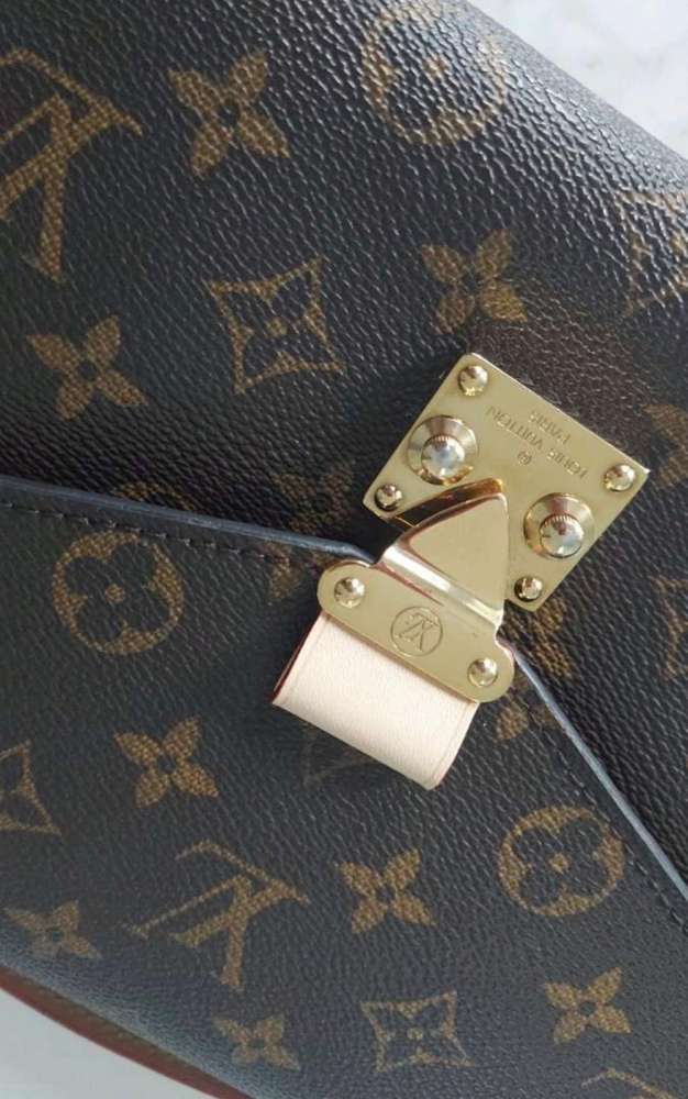 Louis Vuitton metis kabelka