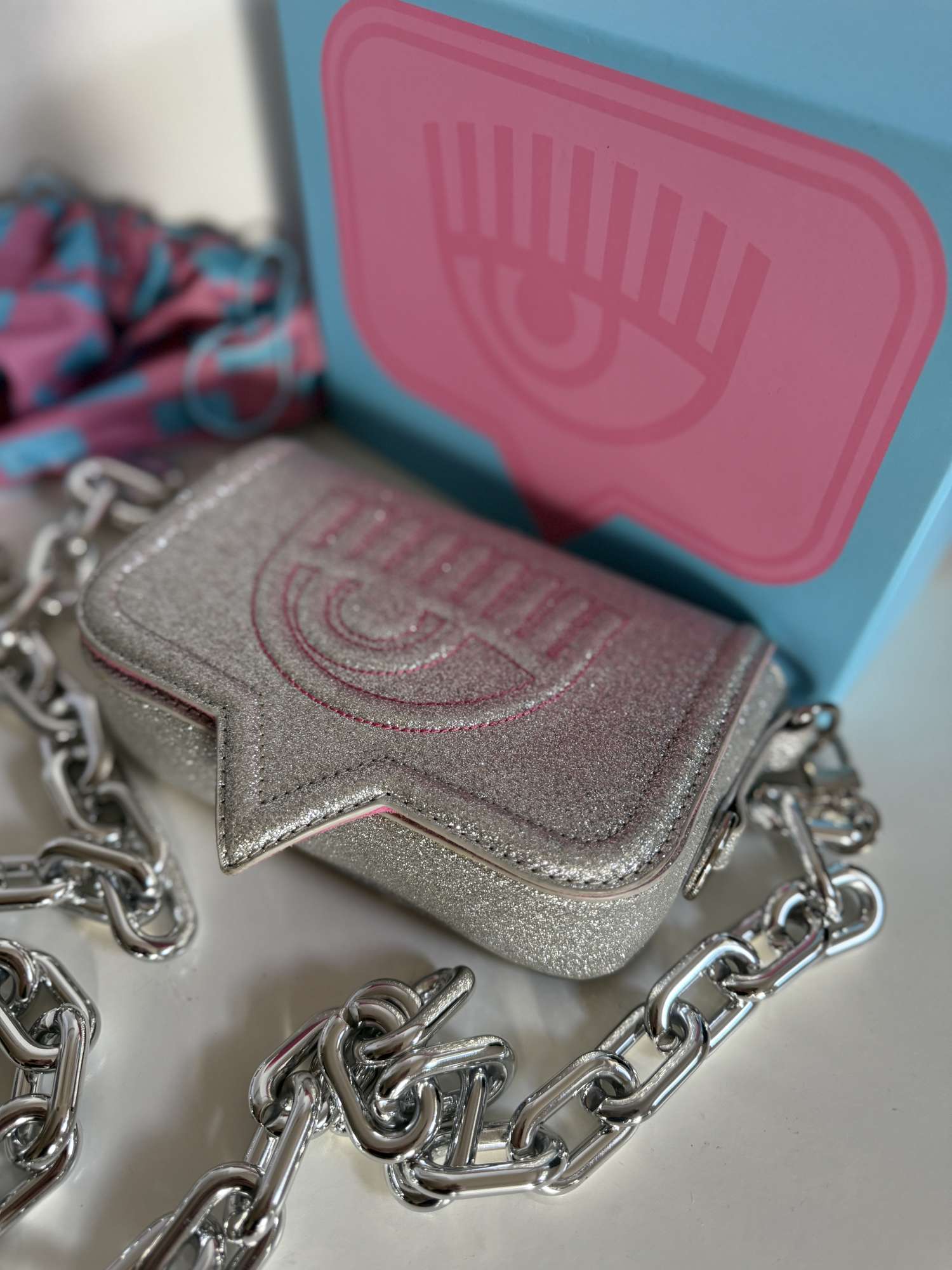 Chiara Ferragni eyelike small kabelka