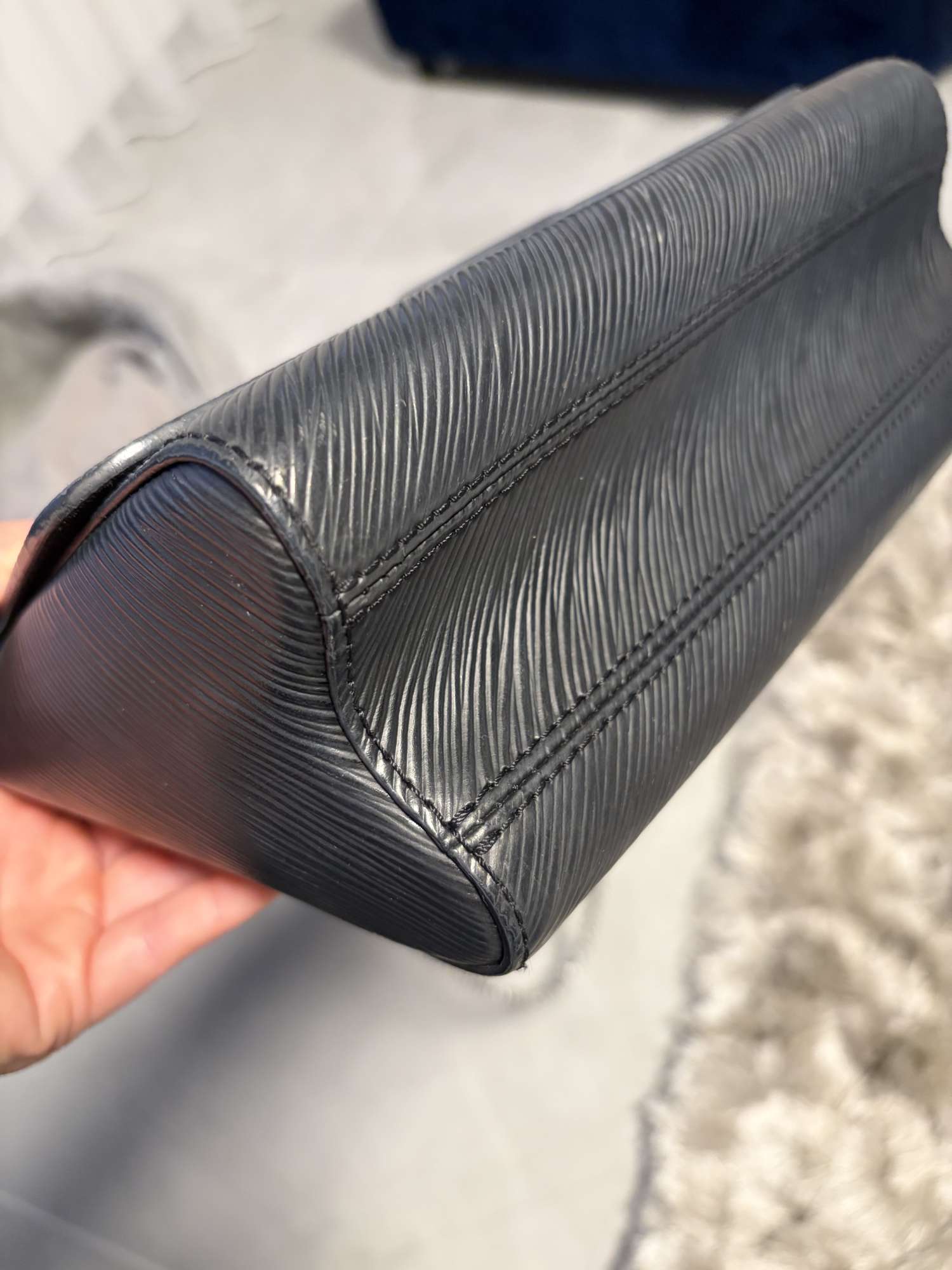 Louis Vuitton Twist MM