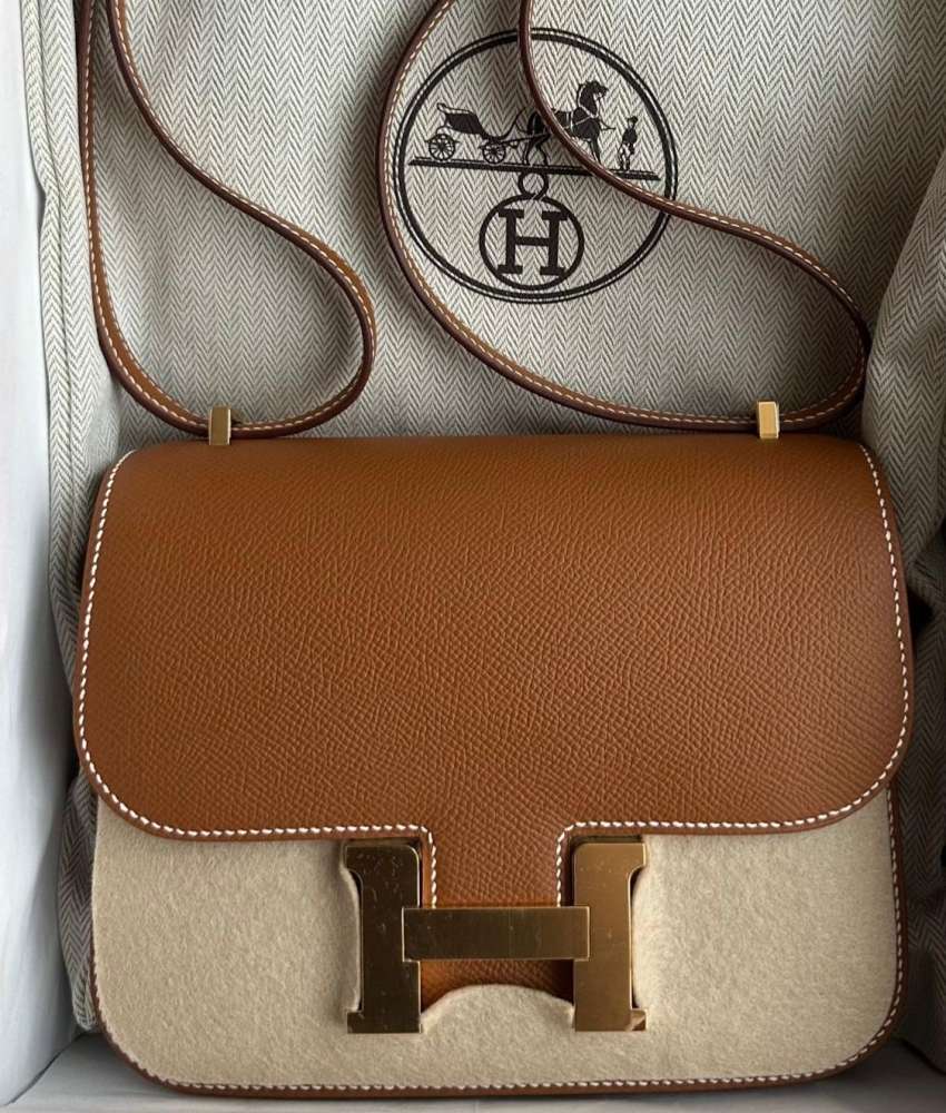 Hermes Constance 18
