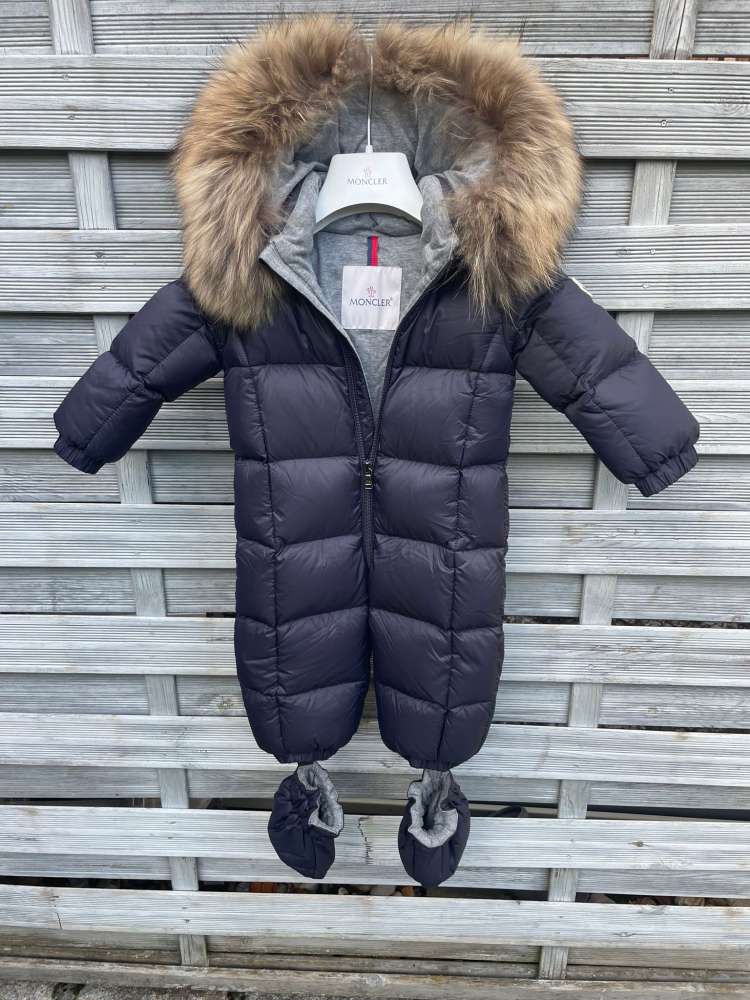 Moncler overal