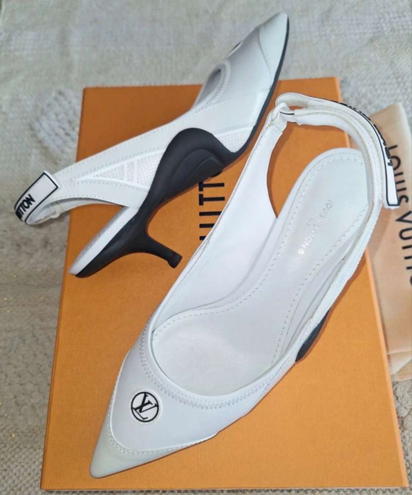 Louis Vuitton sandále