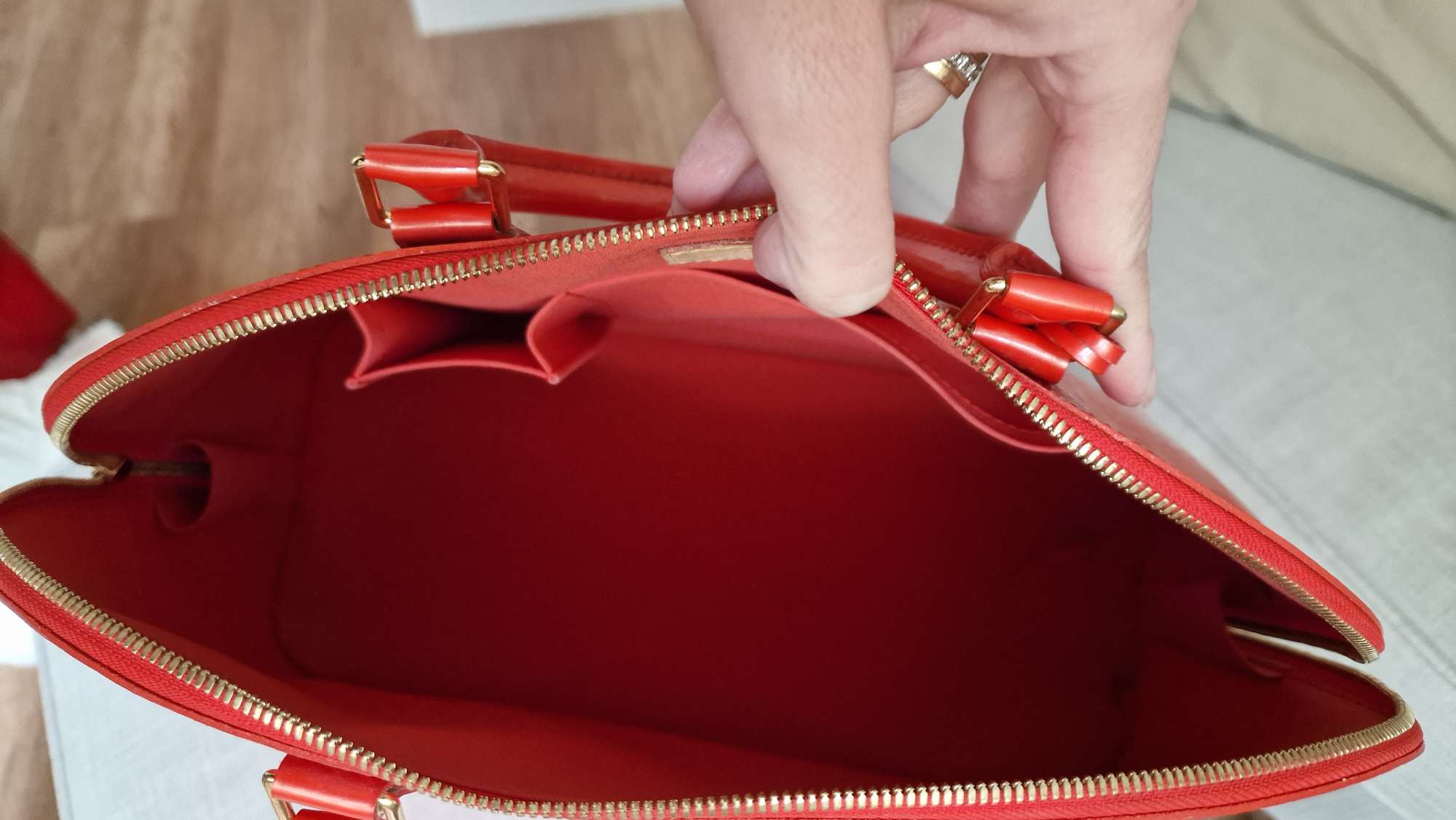 Louis Vuitton Orange sunset monogram vernis Alma GM bag s opaskom